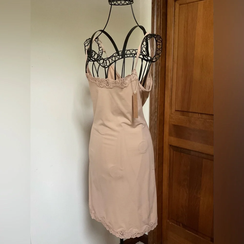 Skims fits everyone slip dress, Large, New - Picture 3 of 9